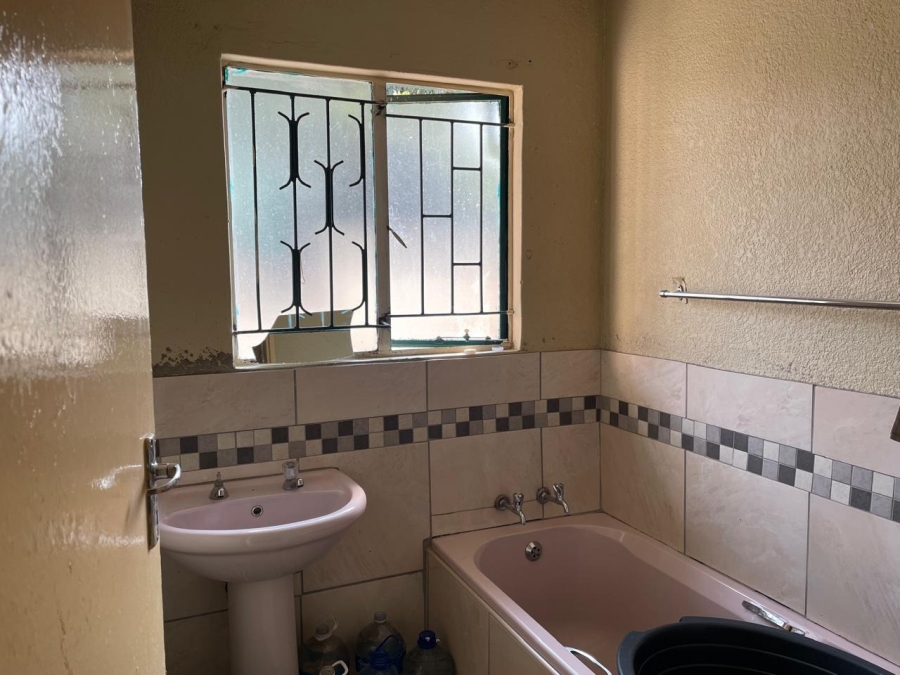 2 Bedroom Property for Sale in Boitekong North West